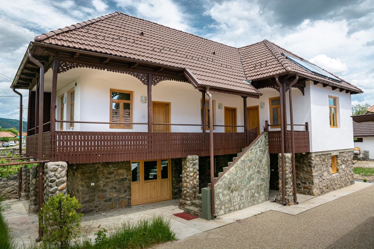 Гостевой дом Pensiunea Ika Stăneşti-45